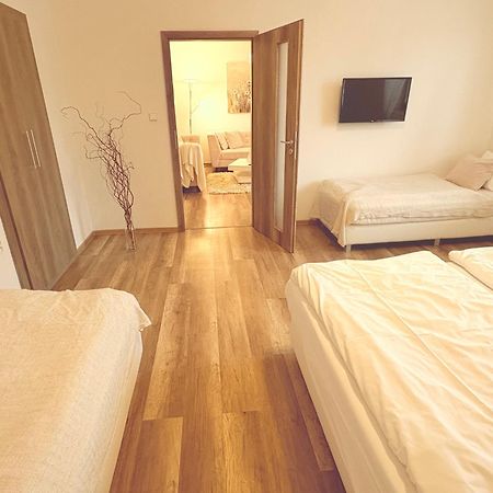 Trio Apartments Ostrawa Zewnętrze zdjęcie