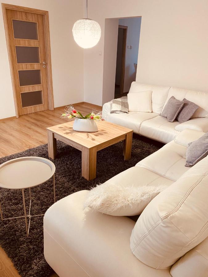 Trio Apartments Ostrawa Zewnętrze zdjęcie