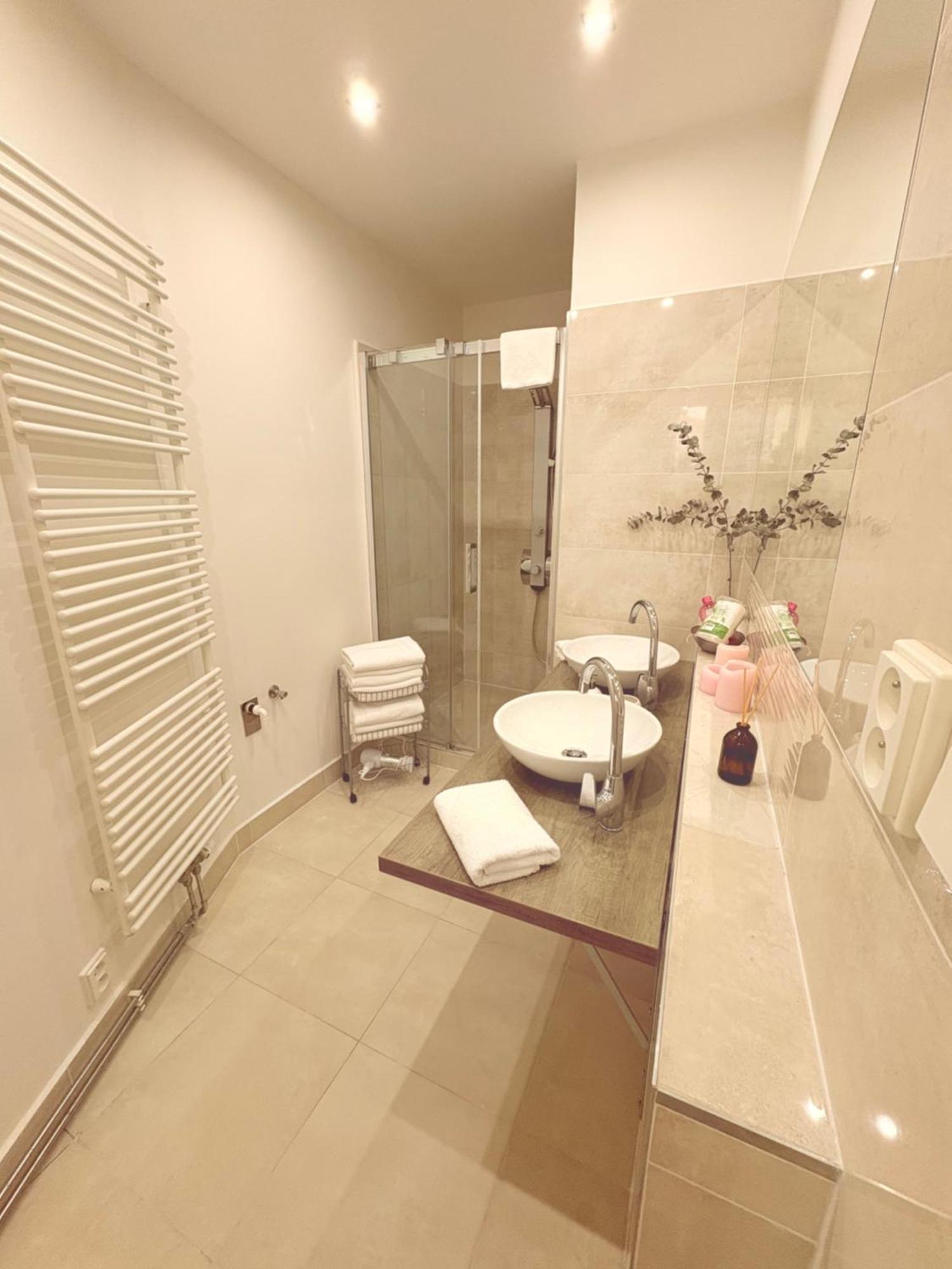 Trio Apartments Ostrawa Zewnętrze zdjęcie